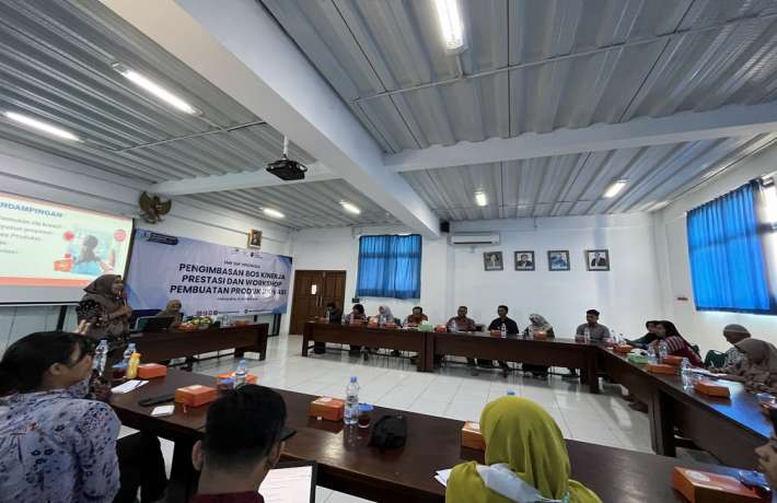 Pengimbasan BOS Kinerja Prestasi dan Workshop Pembuatan Produk Inovasi